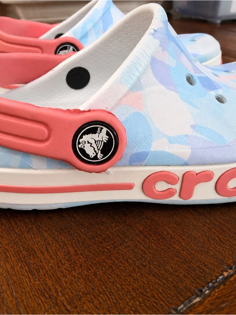 Crocs Kids Pastel Camo Clogs Pink Strap Size C9